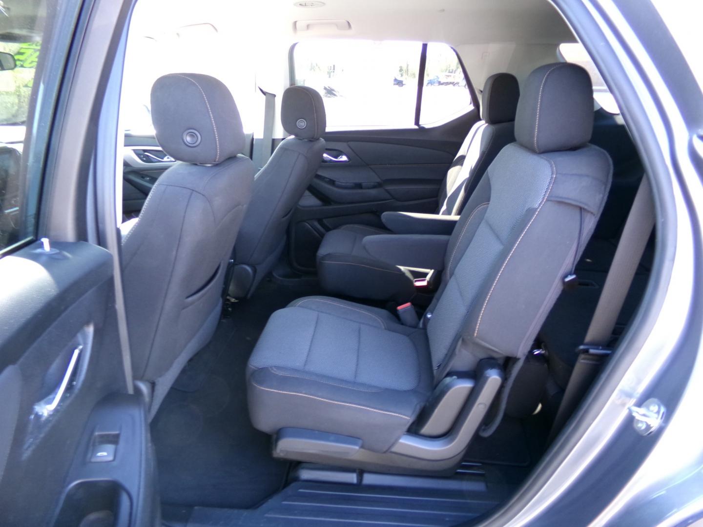 2019 Grey /Black Chevrolet Traverse LT (1GNEVGKW1KJ) with an 3.6L V6 DOHC 24V engine, located at 2630 Philips Field Rd., Fairbanks, AK, 99709, (907) 458-0593, 64.848068, -147.780609 - Photo#6